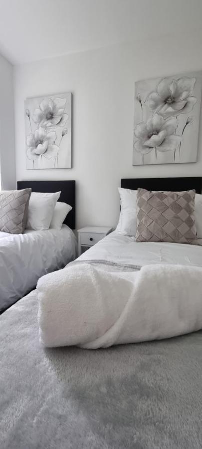 Silver Serenity Stoke-on-Trent Extérieur photo