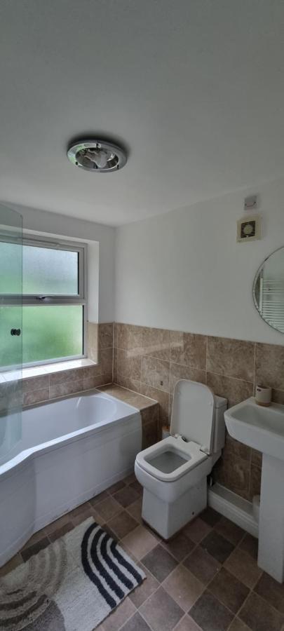 Silver Serenity Stoke-on-Trent Extérieur photo